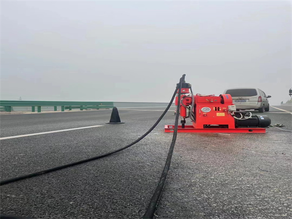 延川马路路基路面开裂下沉注浆加固灌浆