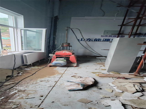 延川地基基础下沉墙体裂缝加固注浆顶升施工